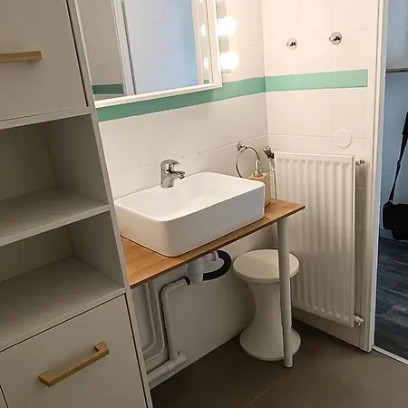 Cosy Pour Curistes Avec Terrasse, Vue Sur Piscine *